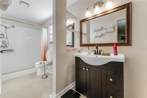 Villa ou maison à vendre à Ormond Beach, Floride: 4 chambres, 191.75 m2 № 2237035 - photo 25
