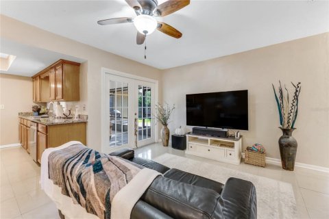 Villa ou maison à vendre à Ormond Beach, Floride: 4 chambres, 191.75 m2 № 2237035 - photo 10