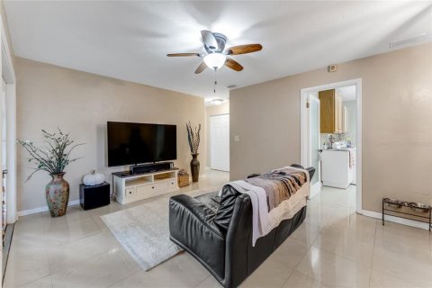 Villa ou maison à vendre à Ormond Beach, Floride: 4 chambres, 191.75 m2 № 2237035 - photo 9