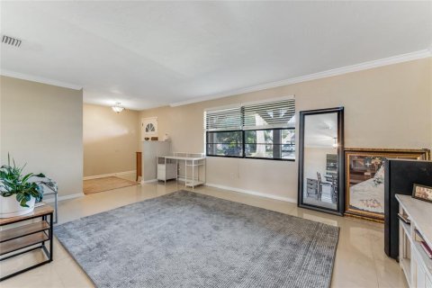 Villa ou maison à vendre à Ormond Beach, Floride: 4 chambres, 191.75 m2 № 2237035 - photo 5