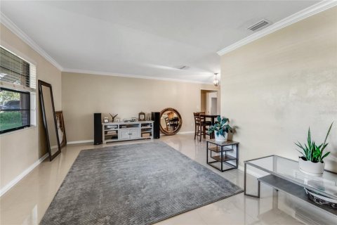 Villa ou maison à vendre à Ormond Beach, Floride: 4 chambres, 191.75 m2 № 2237035 - photo 4