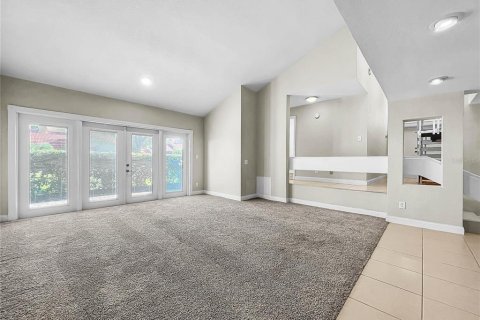 Townhouse in Winter Haven, Florida 3 bedrooms, 220.83 sq.m. № 2384323 - photo 7