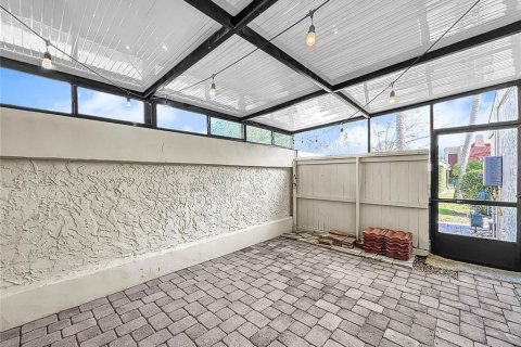 Townhouse in Winter Haven, Florida 3 bedrooms, 220.83 sq.m. № 2384323 - photo 30