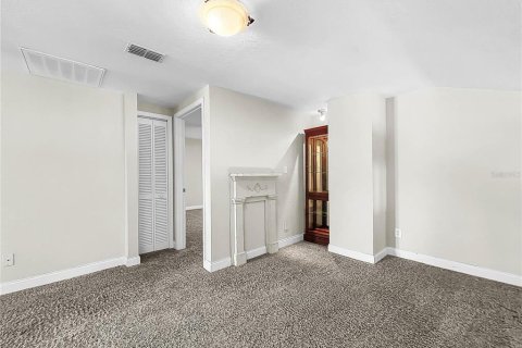 Townhouse in Winter Haven, Florida 3 bedrooms, 220.83 sq.m. № 2384323 - photo 24