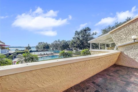 Townhouse in Winter Haven, Florida 3 bedrooms, 220.83 sq.m. № 2384323 - photo 4