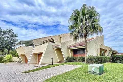 Townhouse in Winter Haven, Florida 3 bedrooms, 220.83 sq.m. № 2384323