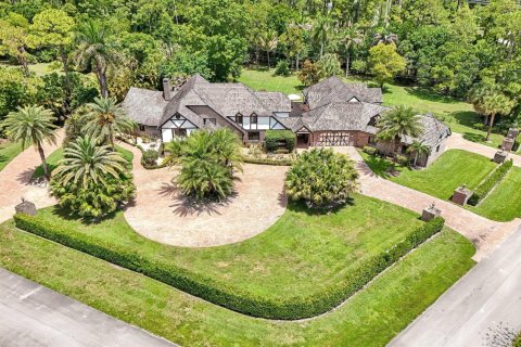 House in Wellington, Florida 7 bedrooms, 602.38 sq.m. № 2185057