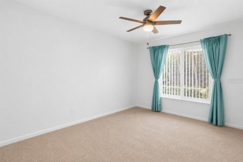 Condo in Saint Petersburg, Florida, 3 bedrooms  № 2111030 - photo 17