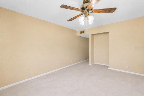 Condo in Saint Petersburg, Florida, 3 bedrooms  № 2111030 - photo 28