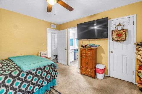 Condo in Saint Petersburg, Florida, 3 bedrooms  № 2111030 - photo 22