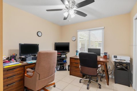 House in Port Charlotte, Florida 3 bedrooms, 132.01 sq.m. № 2216267 - photo 22