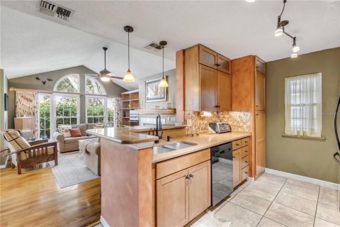 Condominio en venta en New Smyrna Beach, Florida, 2 dormitorios, 108.42 m2 № 2413458 - foto 5