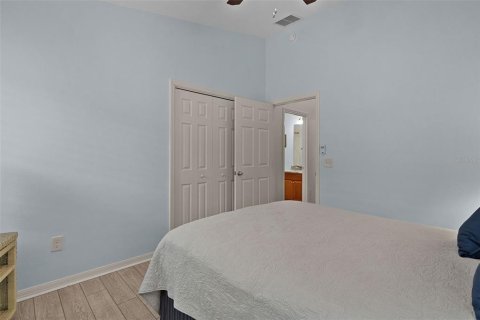 House in The Villages, Florida 3 bedrooms, 138.24 sq.m. № 2403657 - photo 18