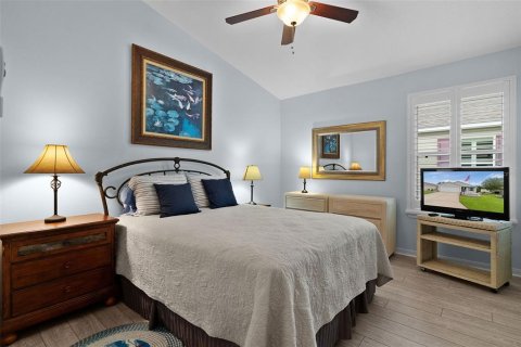 House in The Villages, Florida 3 bedrooms, 138.24 sq.m. № 2403657 - photo 17