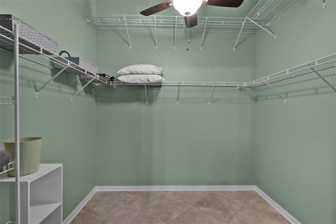 House in The Villages, Florida 3 bedrooms, 138.24 sq.m. № 2403657 - photo 24