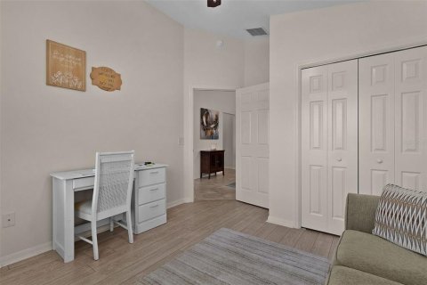 House in The Villages, Florida 3 bedrooms, 138.24 sq.m. № 2403657 - photo 15