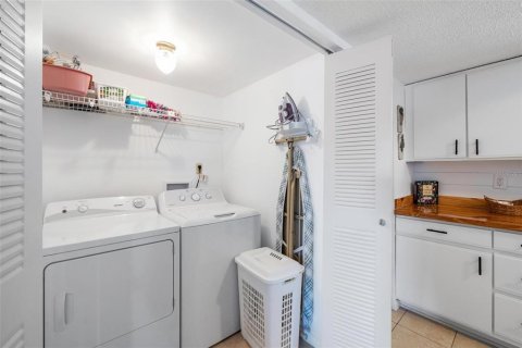 Купить кондоминиум в Энглвуд, Флорида 5 комнат, 98.1м2, № 1716658 - фото 27
