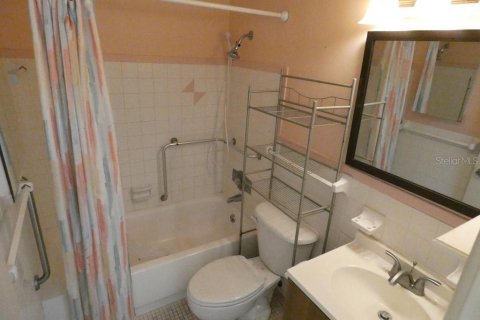 Купить кондоминиум в Клируотер, Флорида 5 комнат, 102.19м2, № 1903150 - фото 14