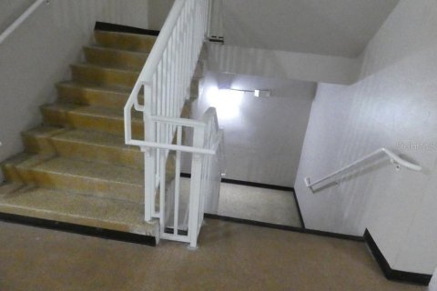 Купить кондоминиум в Клируотер, Флорида 5 комнат, 102.19м2, № 1903150 - фото 17