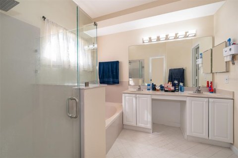 House in Kissimmee, Florida 4 bedrooms, 191.01 sq.m. № 1905514 - photo 25