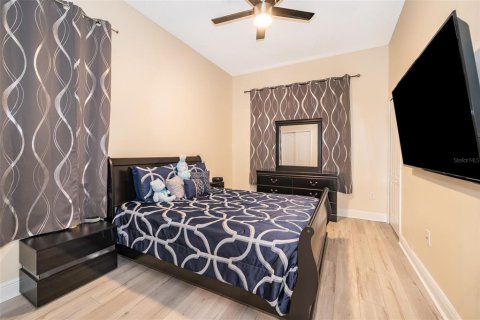 House in Kissimmee, Florida 4 bedrooms, 191.01 sq.m. № 1905514 - photo 23