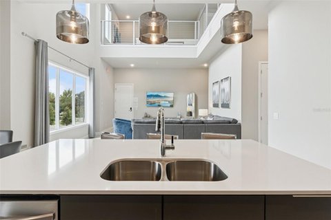 Townhouse in Four Corners, Florida 5 bedrooms, 244.33 sq.m. № 2125064 - photo 13