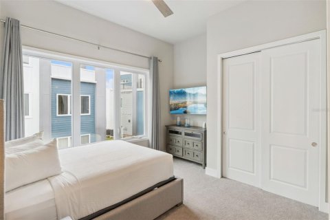 Townhouse in Four Corners, Florida 5 bedrooms, 244.33 sq.m. № 2125064 - photo 28