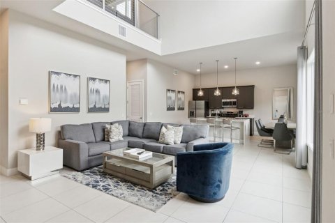 Townhouse in Four Corners, Florida 5 bedrooms, 244.33 sq.m. № 2125064 - photo 4