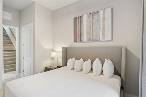 Townhouse in Four Corners, Florida 5 bedrooms, 244.33 sq.m. № 2125064 - photo 27