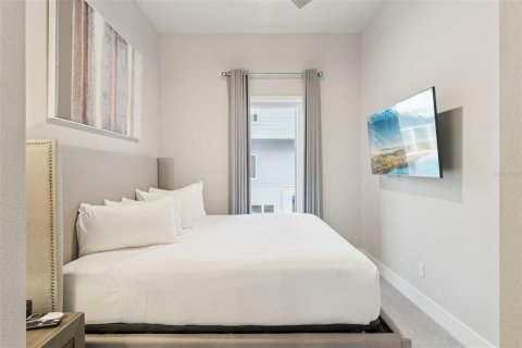 Townhouse in Four Corners, Florida 5 bedrooms, 244.33 sq.m. № 2125064 - photo 26