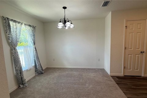 Villa ou maison à louer à Punta Gorda, Floride: 3 chambres, 127.65 m2 № 1873975 - photo 2