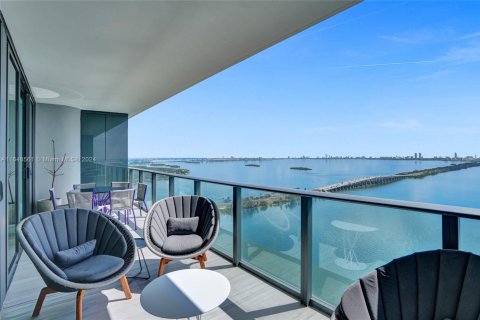 Condominio en venta en Miami, Florida, 3 dormitorios, 141.77 m2 № 1811236 - foto 18