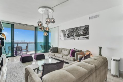 Condominio en venta en Miami, Florida, 3 dormitorios, 141.77 m2 № 1811236 - foto 3
