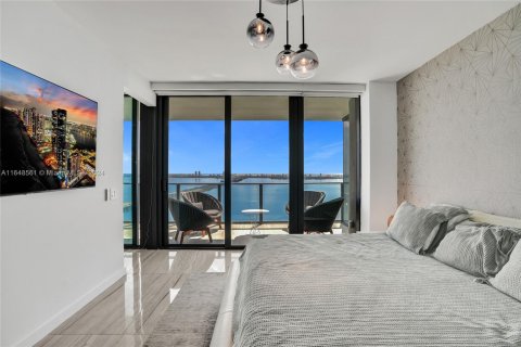 Condominio en venta en Miami, Florida, 3 dormitorios, 141.77 m2 № 1811236 - foto 25