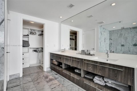 Condominio en venta en Miami, Florida, 3 dormitorios, 141.77 m2 № 1811236 - foto 29