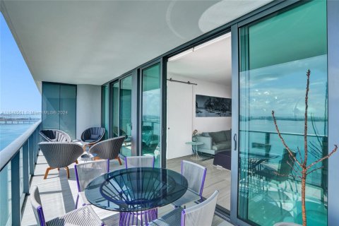Condominio en venta en Miami, Florida, 3 dormitorios, 141.77 m2 № 1811236 - foto 16