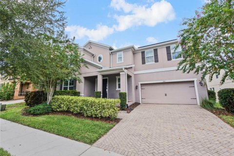 House in Winter Garden, Florida 5 bedrooms, 417.78 sq.m. № 1900910 - photo 1