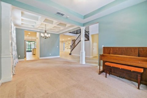 House in Winter Garden, Florida 5 bedrooms, 417.78 sq.m. № 1900910 - photo 24