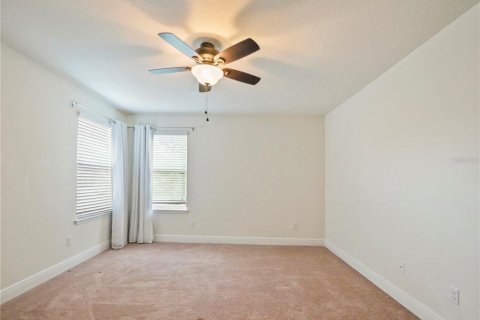 House in Winter Garden, Florida 5 bedrooms, 417.78 sq.m. № 1900910 - photo 29