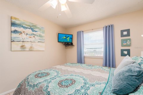 Condominio en venta en Indian Rocks Beach, Florida, 2 dormitorios, 91.97 m2 № 2128127 - foto 28