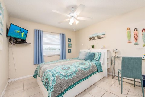 Condominio en venta en Indian Rocks Beach, Florida, 2 dormitorios, 91.97 m2 № 2128127 - foto 26