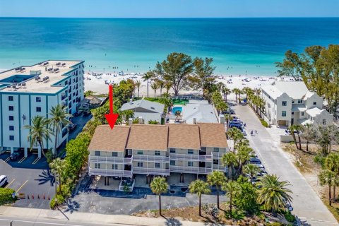 Condo à Indian Rocks Beach, Floride, 2 chambres № 2128127