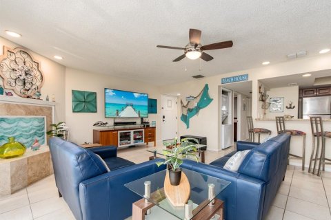 Condominio en venta en Indian Rocks Beach, Florida, 2 dormitorios, 91.97 m2 № 2128127 - foto 12