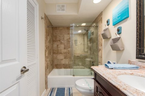 Condominio en venta en Indian Rocks Beach, Florida, 2 dormitorios, 91.97 m2 № 2128127 - foto 25