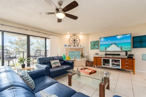 Condominio en venta en Indian Rocks Beach, Florida, 2 dormitorios, 91.97 m2 № 2128127 - foto 7