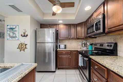 Condominio en venta en Indian Rocks Beach, Florida, 2 dormitorios, 91.97 m2 № 2128127 - foto 14