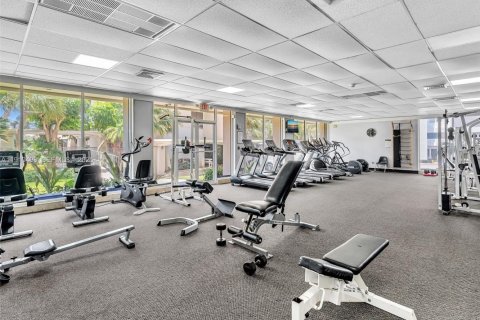 Condominio en venta en Sunny Isles Beach, Florida, 1 dormitorio, 70.79 m2 № 2038680 - foto 14