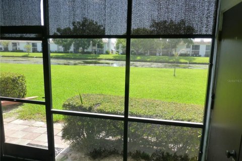 Copropriété à louer à Oldsmar, Floride: 2 chambres, 101.64 m2 № 2150049 - photo 2