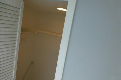 Copropriété à louer à Oldsmar, Floride: 2 chambres, 101.64 m2 № 2150049 - photo 10