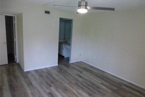 Copropriété à louer à Oldsmar, Floride: 2 chambres, 101.64 m2 № 2150049 - photo 12